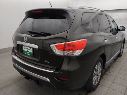 Used 2015 Nissan Pathfinder SL w/ SL Tech Package FWD image 9