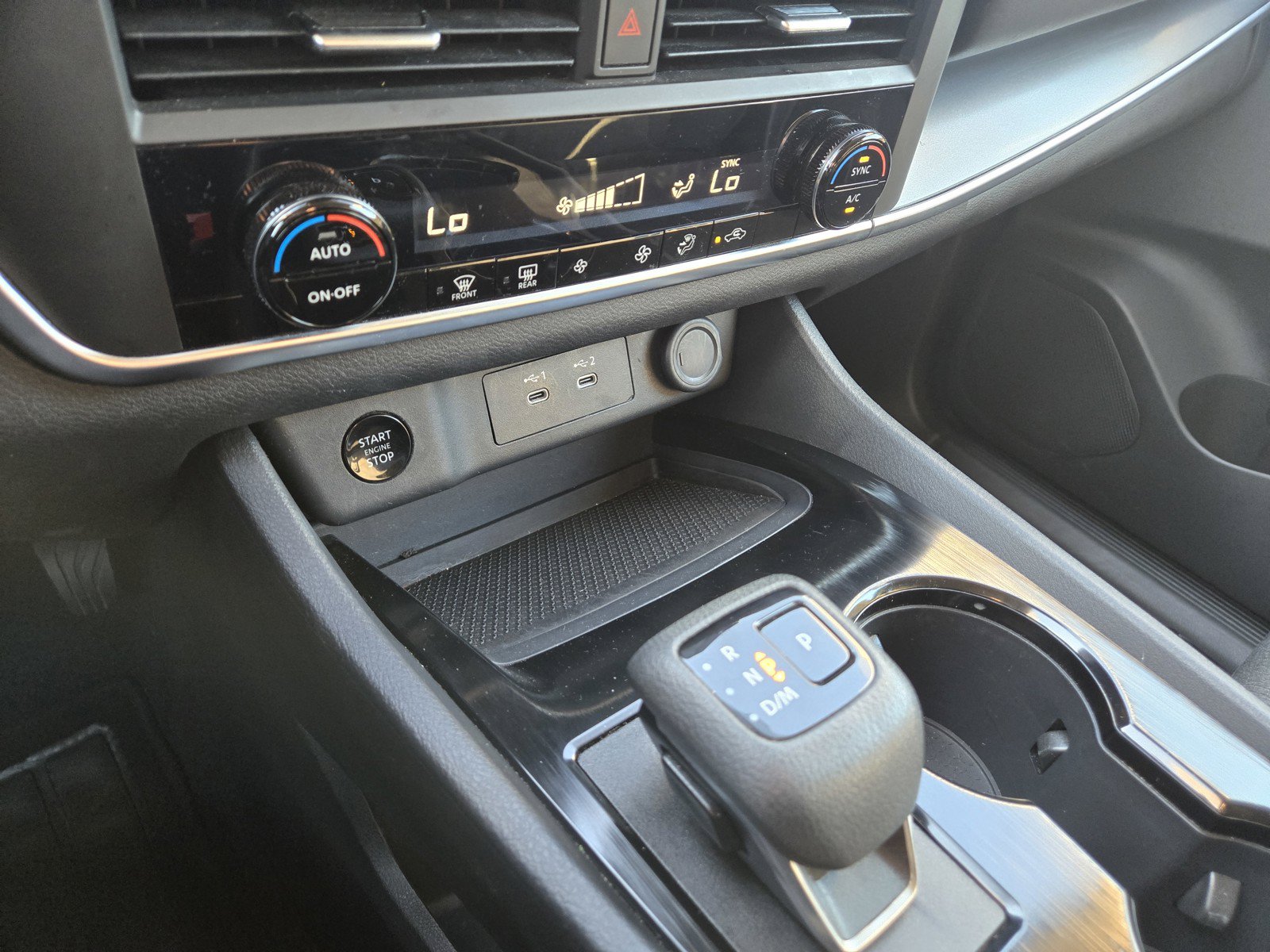 Certified 2025 Nissan Rogue SV AWD/4WD image 17