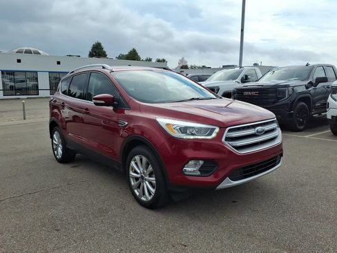 Used 2017 Ford Escape Titanium AWD/4WD image 3