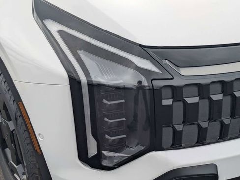 New 2026 Kia Sportage X-Pro Prestige AWD/4WD image 9