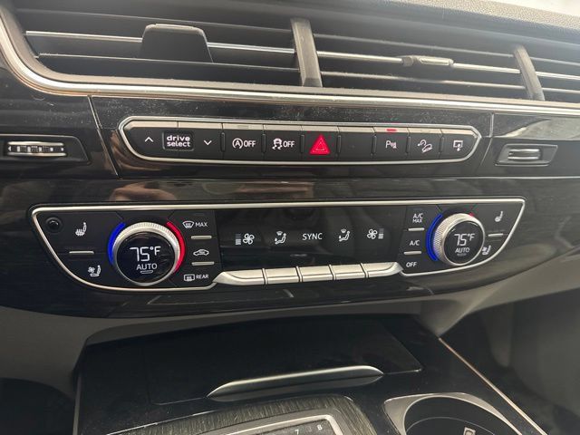 Used 2017 Audi Q7 3.0T Prestige AWD/4WD image 22