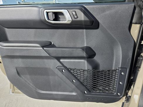 New 2025 Ford Bronco Badlands image 21