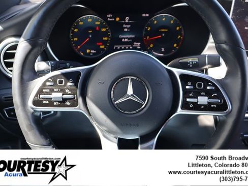 Used 2021 Mercedes-Benz GLC 300 4MATIC image 10