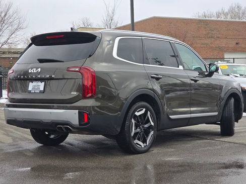 Used 2024 Kia Telluride S w/ S Sunroof Package image 17