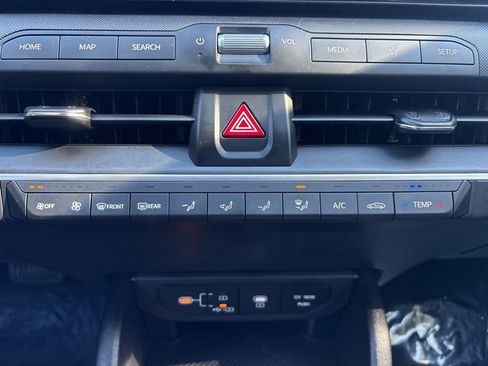 Certified 2025 Kia K4 LXS image 28