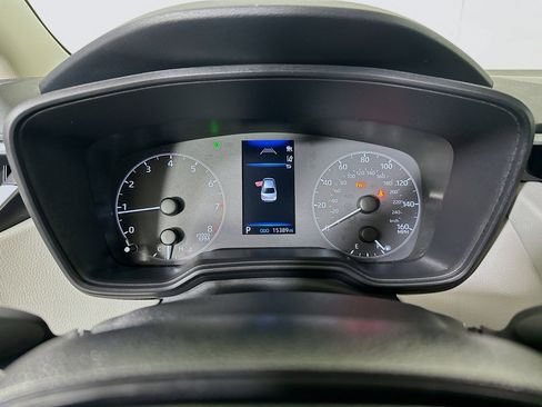 Used 2025 Toyota Corolla LE image 19