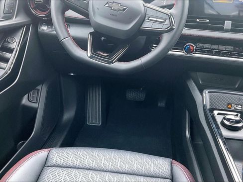 New 2026 Chevrolet Equinox RS AWD/4WD image 7