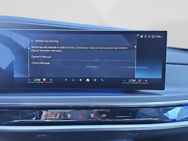 Used 2023 BMW 740i w/ Executive Package RWD image 24