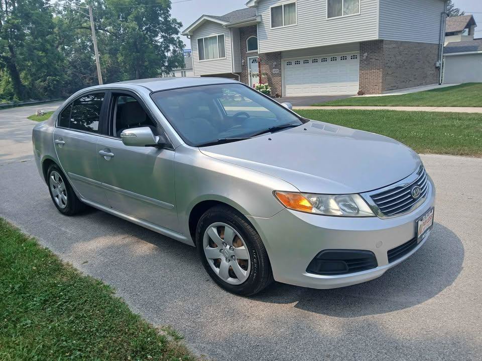 Used 2009 Kia Optima LX FWD image 4