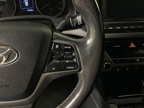 Used 2017 Hyundai Elantra Value Edition FWD image 28