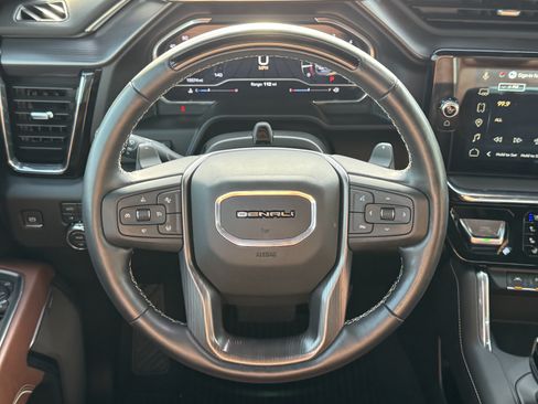 Used 2025 GMC Sierra 1500 Denali Ultimate AWD/4WD image 12