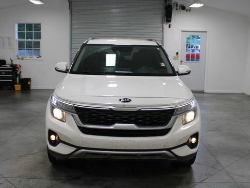 Used 2021 Kia Seltos S FWD image 3