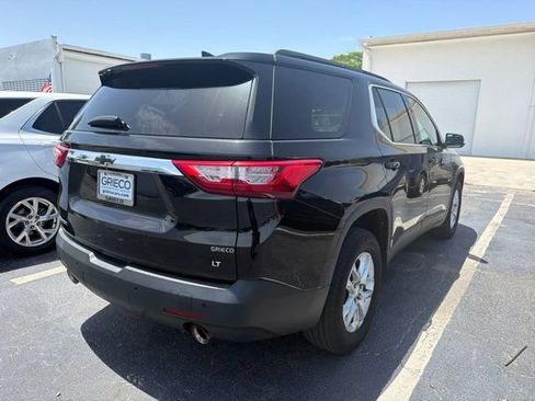 Used 2021 Chevrolet Traverse LT FWD image 9