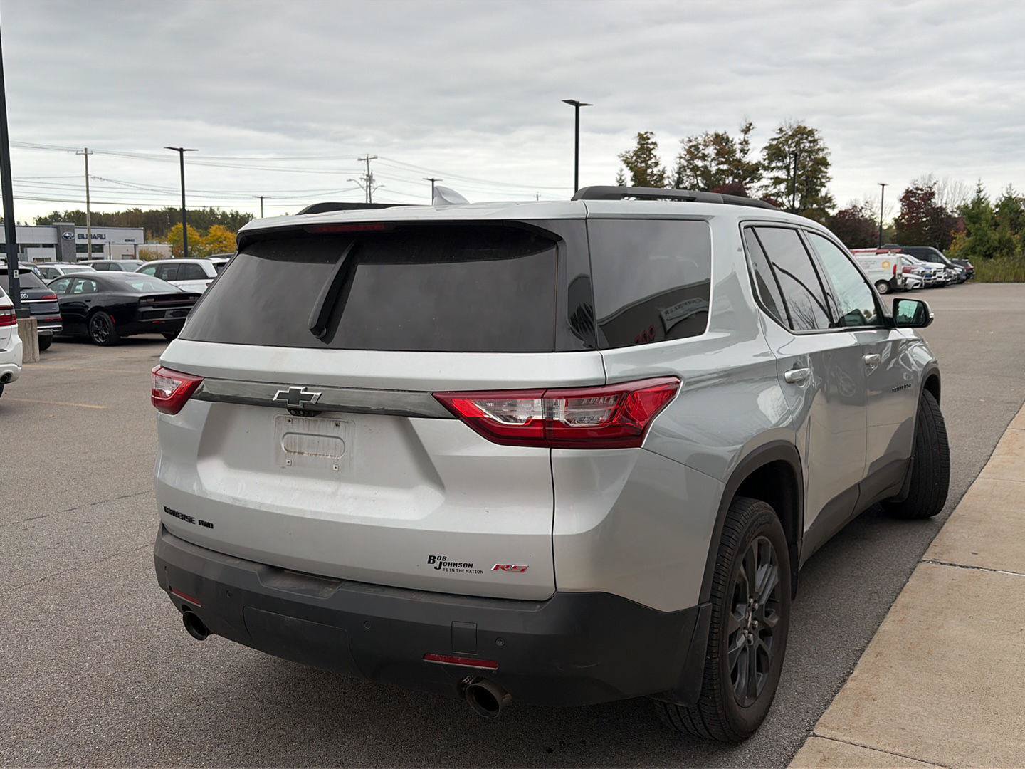 Used 2021 Chevrolet Traverse RS AWD/4WD image 2