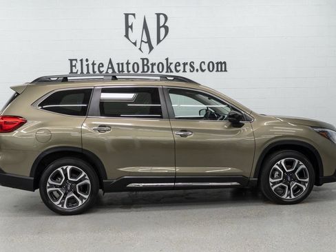 Used 2024 Subaru Ascent Touring AWD/4WD image 5