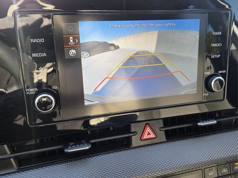 Used 2025 Kia Sportage LX image 16