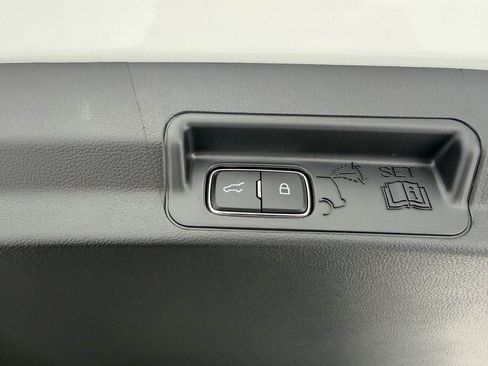 New 2026 Ford Explorer ST-Line w/ ST-Line Street Pack AWD/4WD image 16