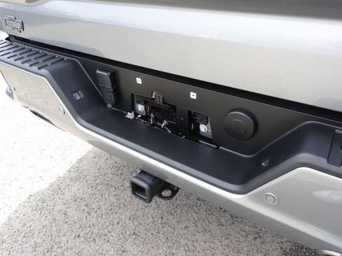 Used 2023 GMC Sierra 1500 Elevation w/ Preferred Package image 26