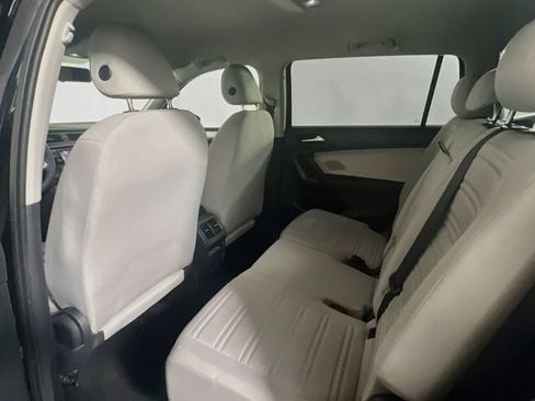 Used 2022 Volkswagen Tiguan S FWD image 12