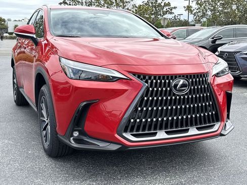 Used 2024 Lexus NX 250 FWD image 12