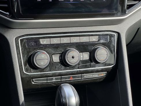 Certified 2022 Volkswagen Atlas SE image 19