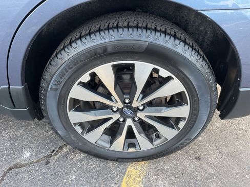 Used 2016 Subaru Outback 3.6R Limited image 9