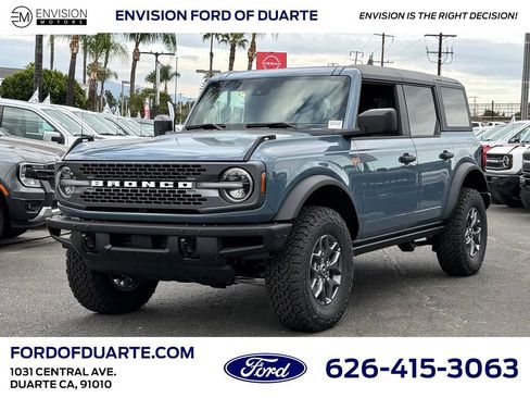 New 2025 Ford Bronco Badlands image 4