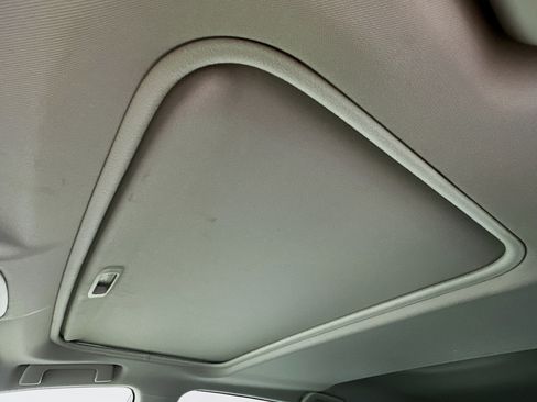 Used 2017 Toyota RAV4 XLE FWD image 26