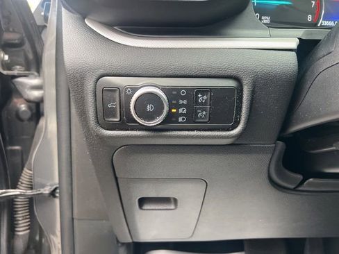 Used 2023 Ford Explorer XLT w/ Equipment Group 202A AWD/4WD image 25