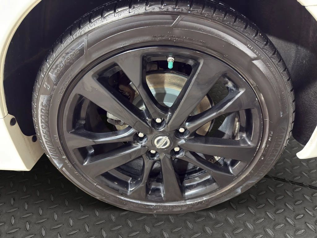 Used 2017 Nissan Altima 2.5 SR w/ Midnight Edition Package FWD image 24