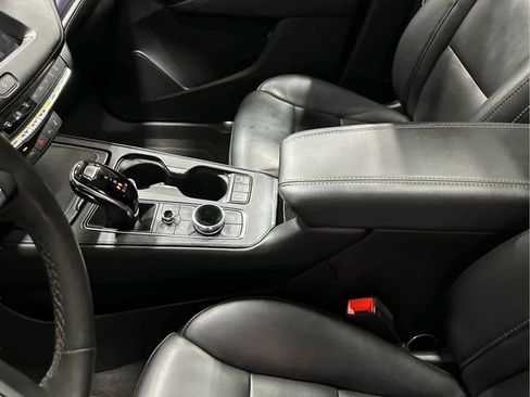 Used 2023 Cadillac XT4 Luxury w/ Cold Weather Package image 18