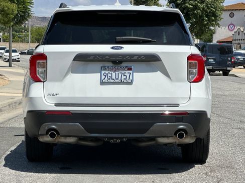Used 2023 Ford Explorer XLT w/ Equipment Group 202A RWD image 5