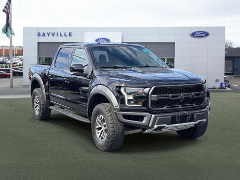 Used 2017 Ford F150 Raptor w/ Equipment Group 802A Luxury AWD/4WD image 6