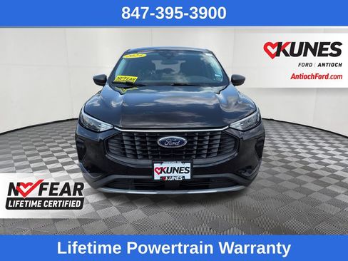 Certified 2024 Ford Escape Active FWD image 2