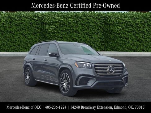 Used 2026 Mercedes-Benz GLS 450 4MATIC image 2