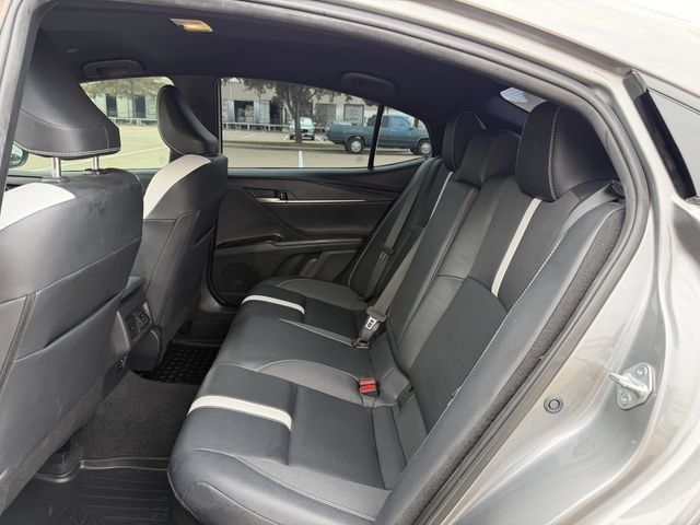 Used 2025 Toyota Camry SE FWD image 25