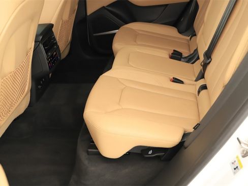 Certified 2023 Audi Q8 Prestige w/ Prestige Package image 28