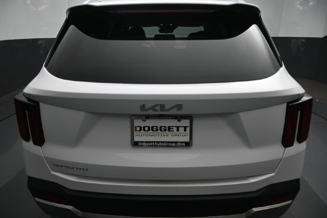 Used 2026 Kia Sorento S FWD image 7