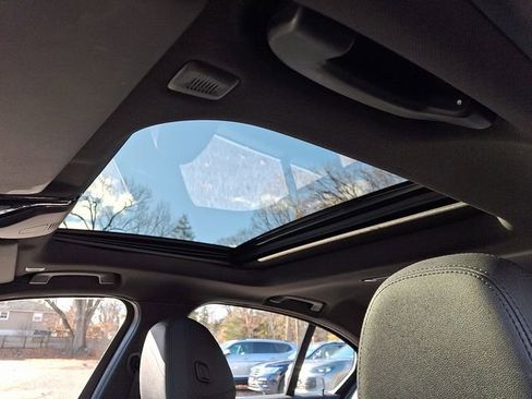 Used 2019 BMW 330i xDrive 330i xDrive w/ Convenience Package image 21