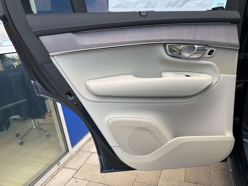 New 2026 Volvo XC90 T8 Ultra w/ Protection Package Premier AWD/4WD image 21