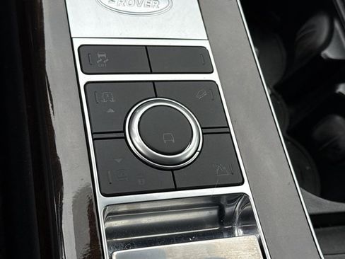 Used 2020 Land Rover Range Rover HSE image 41