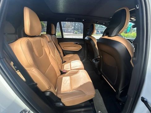 Used 2023 Volvo XC90 B6 Ultimate w/ Protection Package Premier AWD/4WD image 12