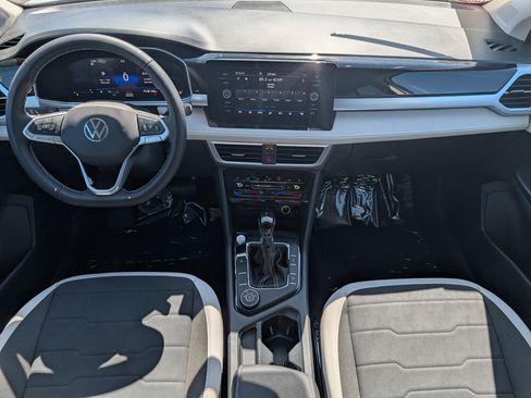 New 2026 Volkswagen Taos SE AWD/4WD image 7