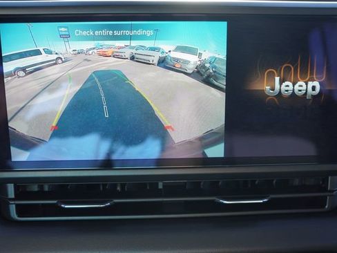 Certified 2025 Jeep Wrangler Unlimited Rubicon 4xe w/ Safety Group image 33