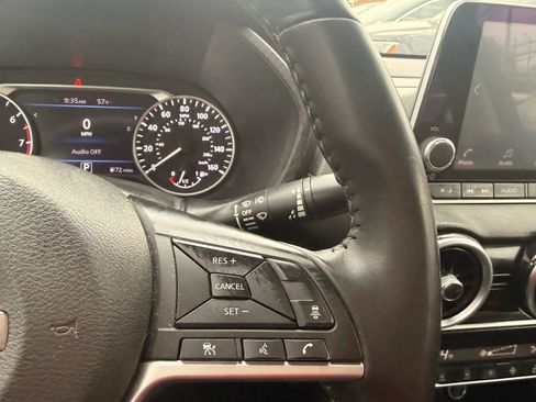 Used 2021 Nissan Sentra SV FWD image 15