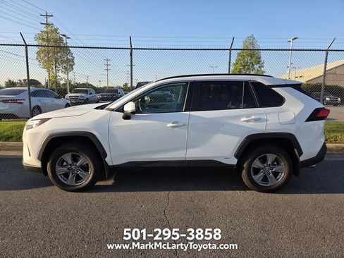 Used 2024 Toyota RAV4 XLE w/ Convenience Package AWD/4WD image 6