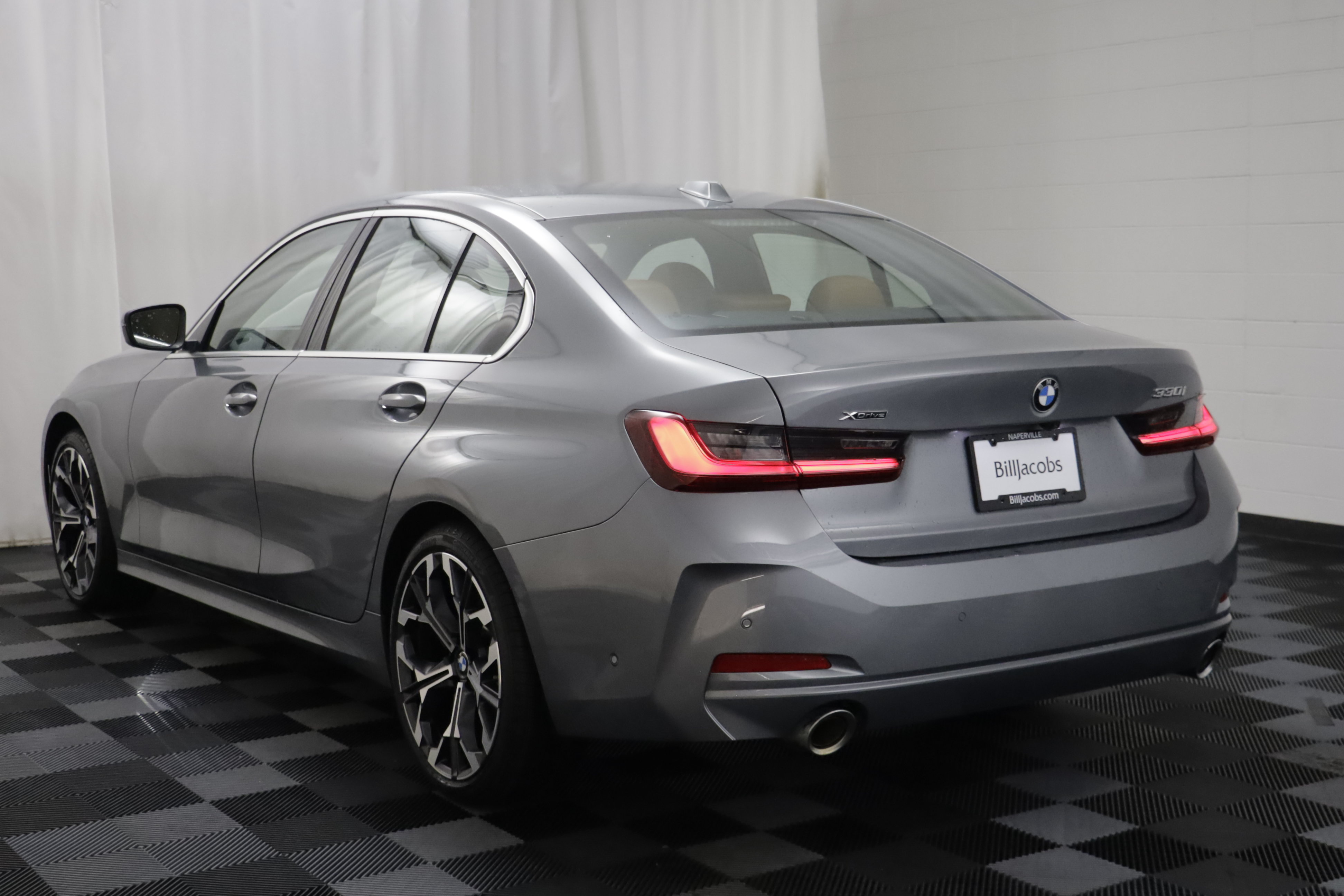 Used 2026 BMW 330i xDrive Sedan AWD/4WD image 14