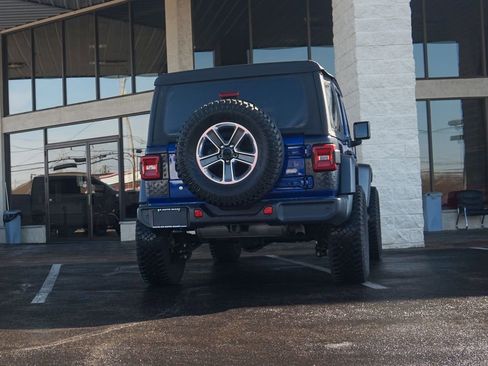 Used 2018 Jeep Wrangler Unlimited Sport S image 3