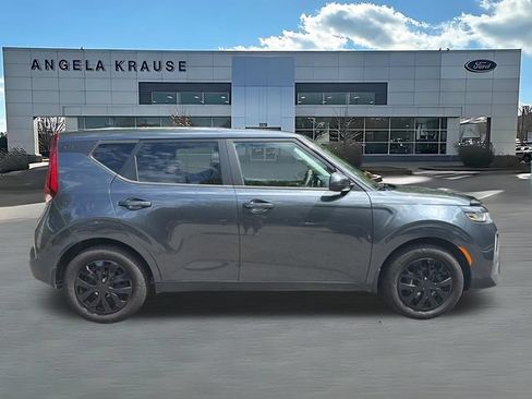 Used 2020 Kia Soul LX FWD image 10