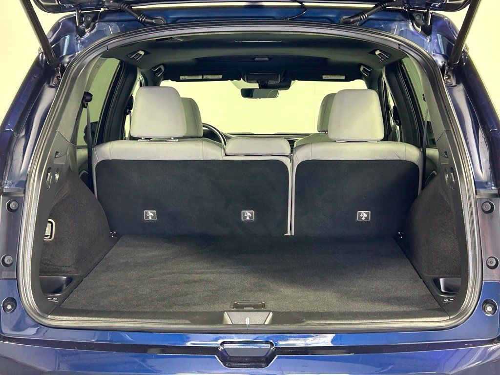 Used 2025 Honda Passport EX-L image 14